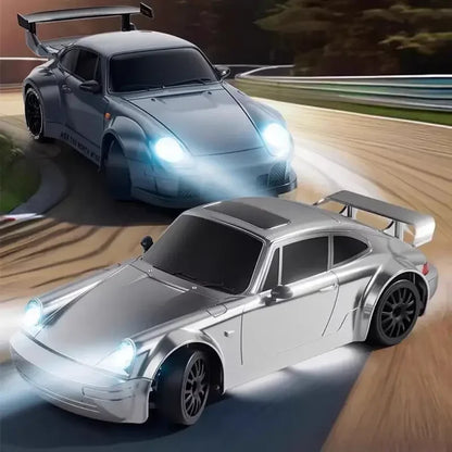 TurboRacer™ 1:24 4WD RC Car