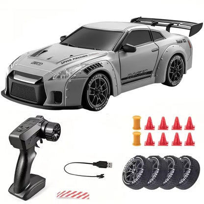 TurboRacer™ 1:24 4WD RC Car